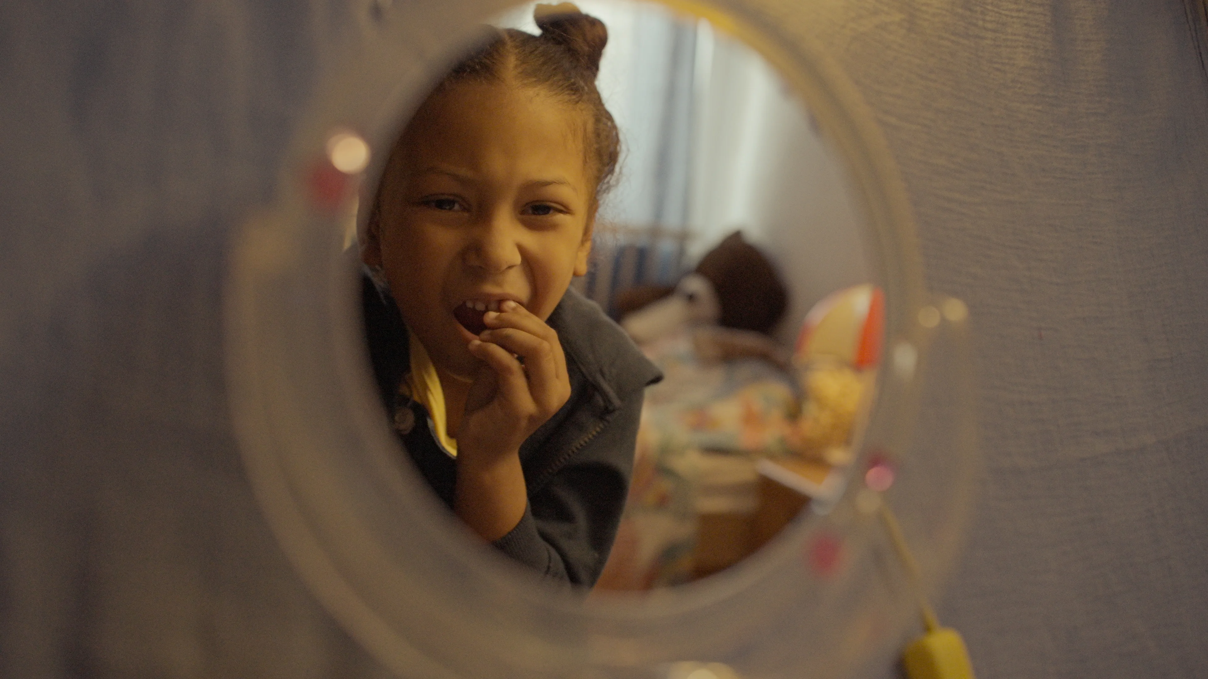 A Cure for Loneliness horror series screenshot